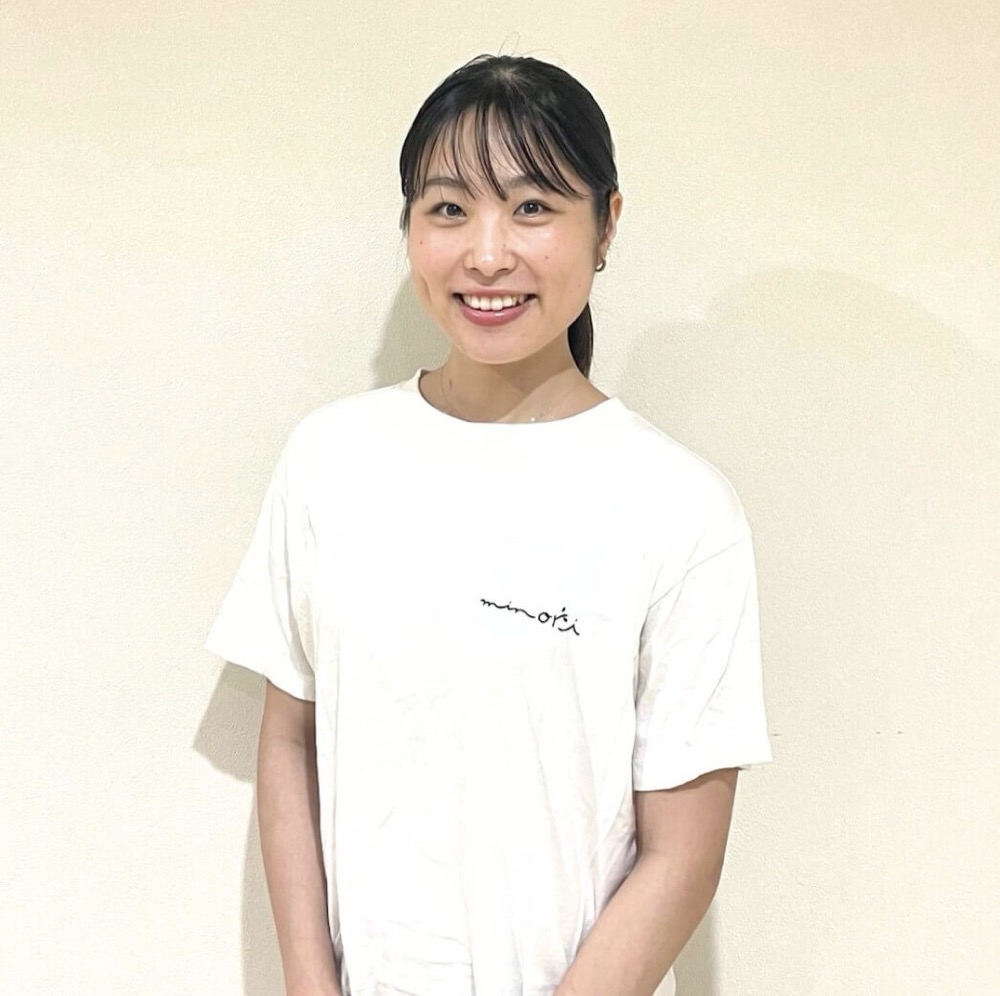 優里(YURI)
